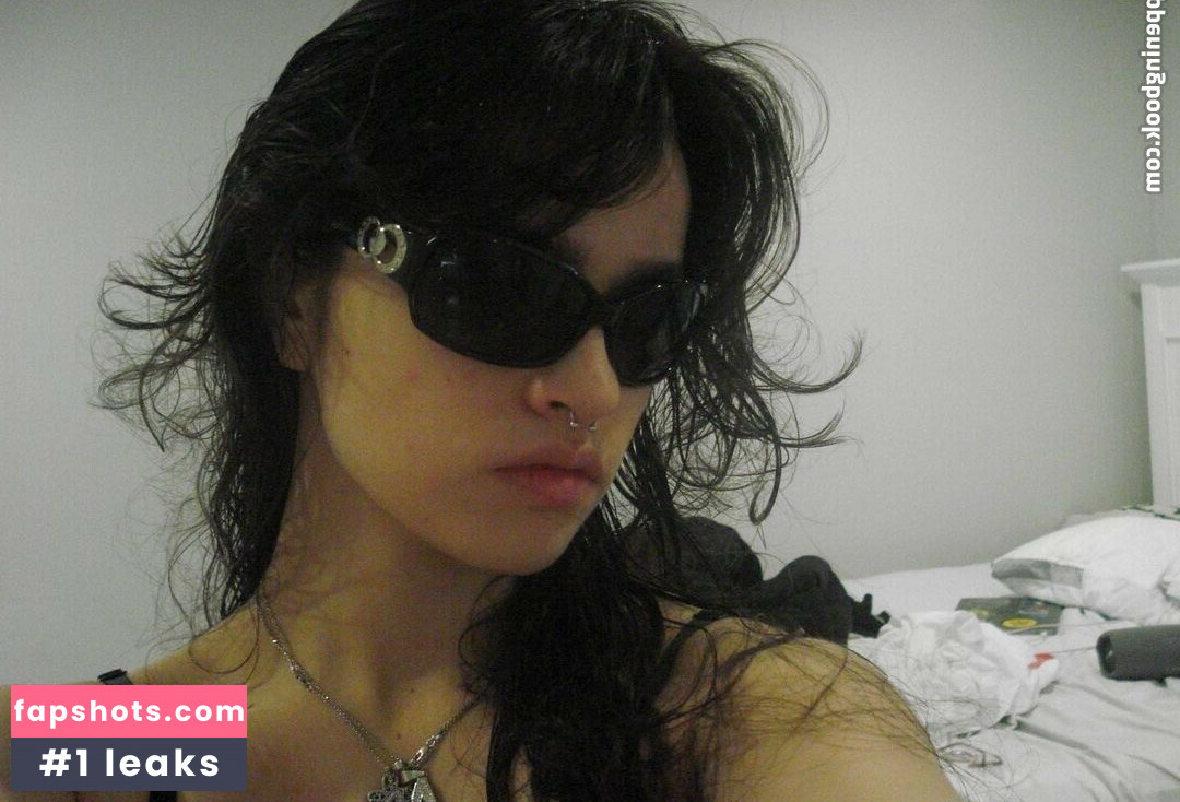 Ari Abdul gallery photo #2