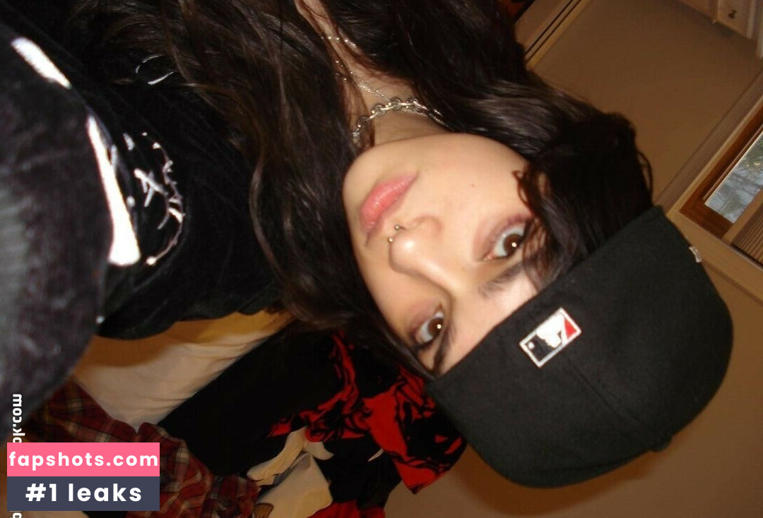 Ari Abdul gallery photo #7