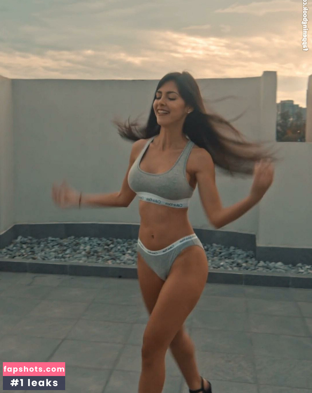 Ari Dugarte gallery photo #54