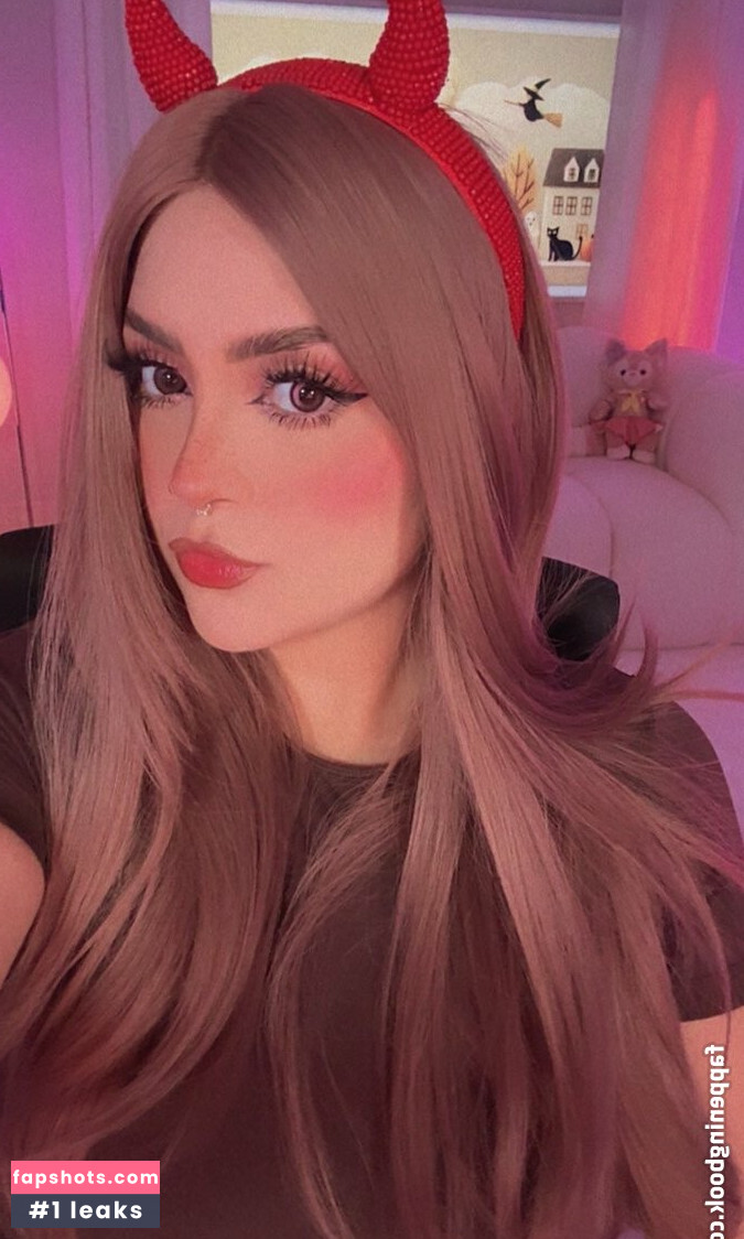 Ari Gameplays Nude Leaks OnlyFans Photos #9 - LeakJerk