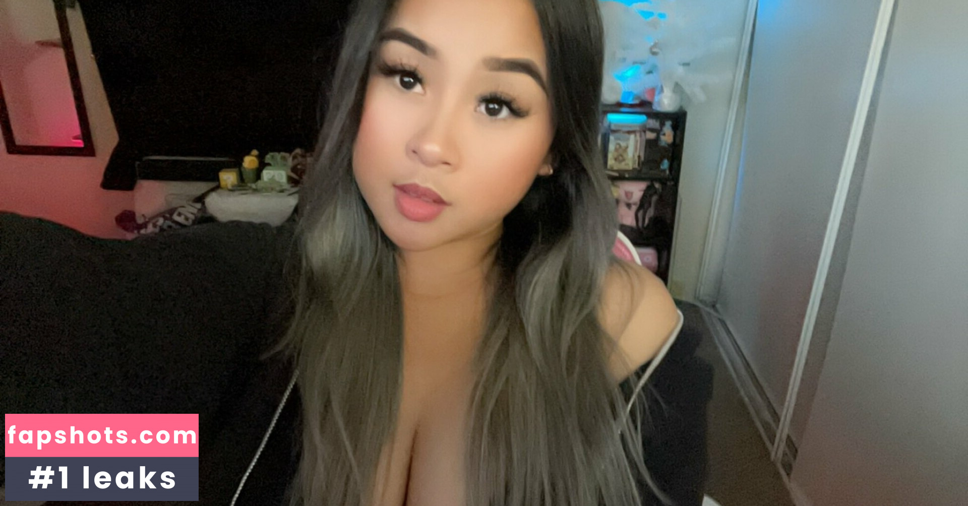 Ari Jae gallery photo #11