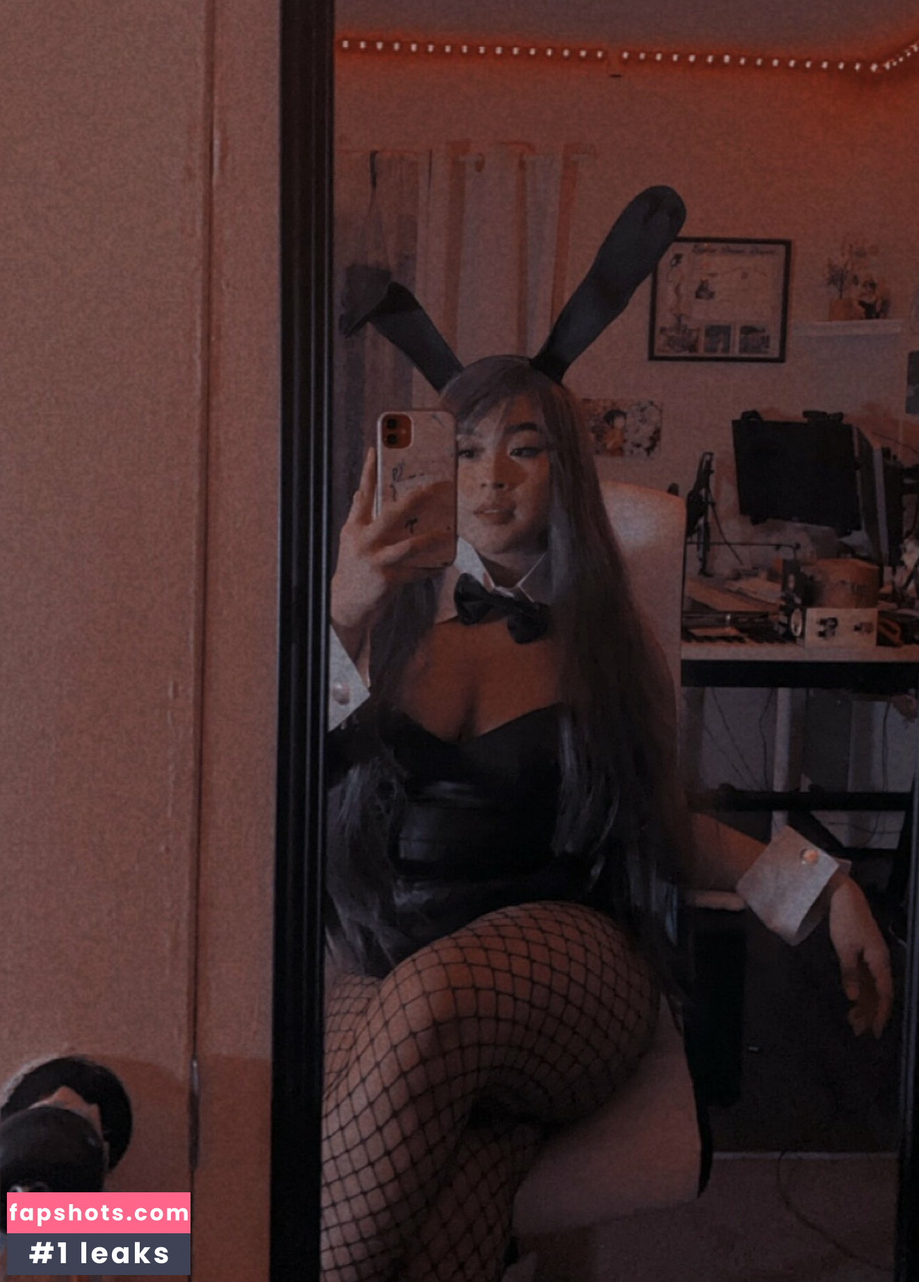 Ari Jae gallery photo #6