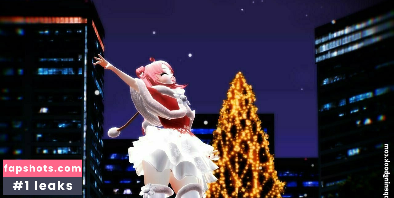 ari_lambert gallery photo #6