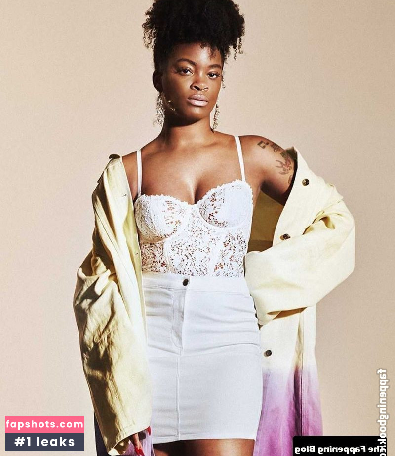 Ari Lennox gallery photo #12