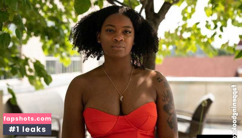 Ari Lennox gallery photo #4