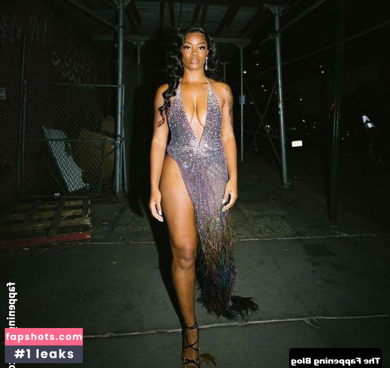 Ari Lennox gallery photo #7