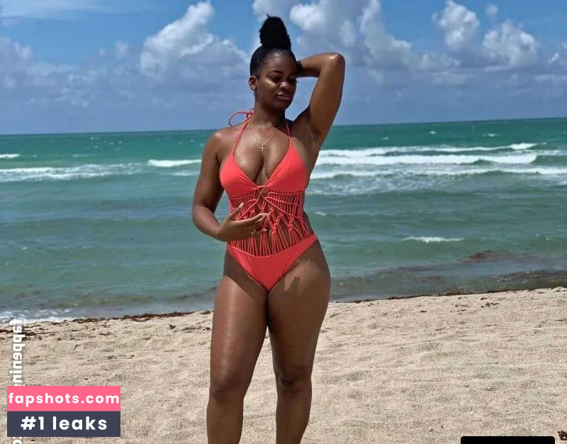 Ari Lennox gallery photo #10