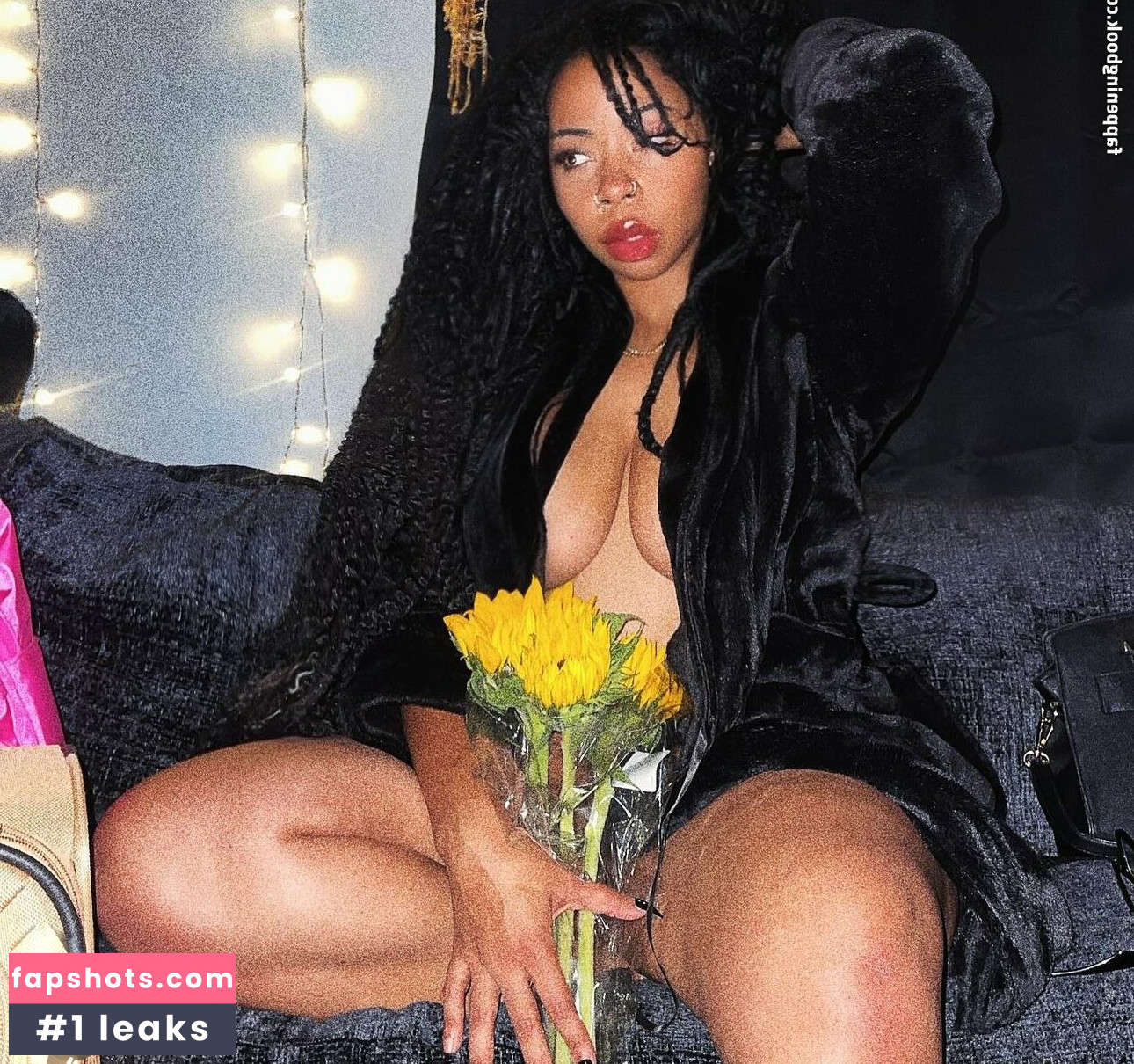 Aria Artizte gallery photo #15