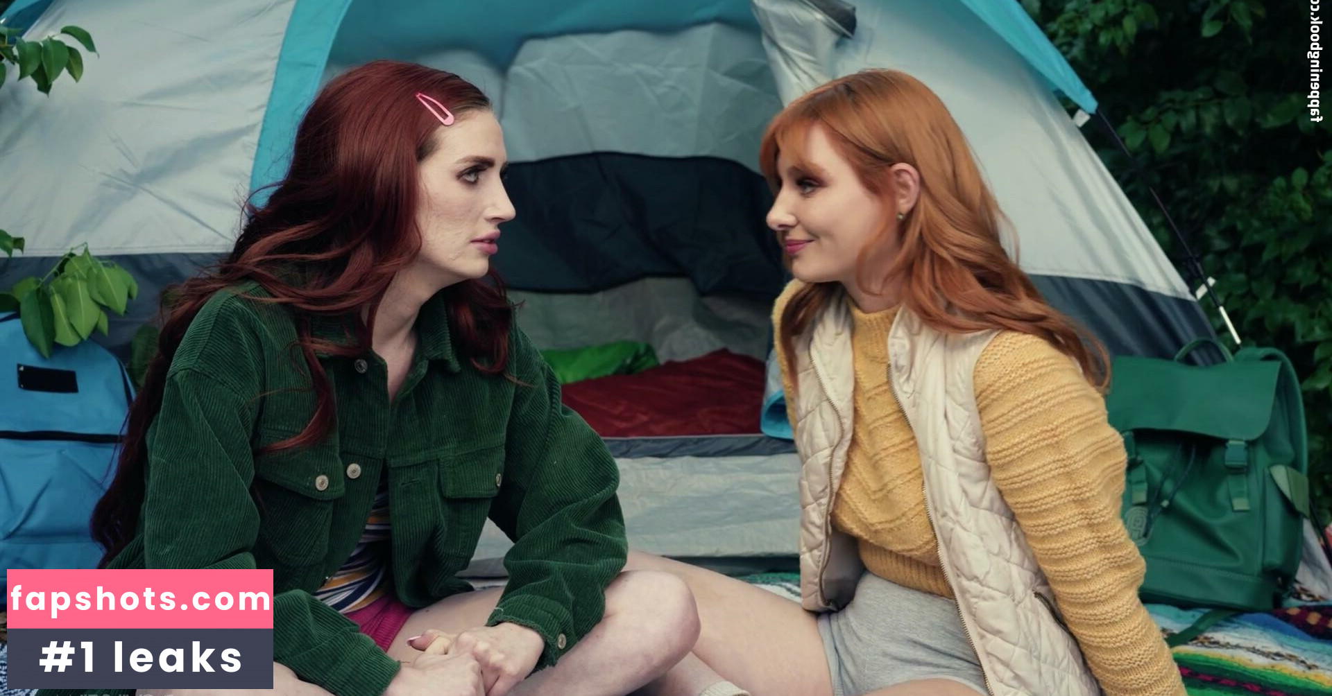 Aria Carson nude babe gallery