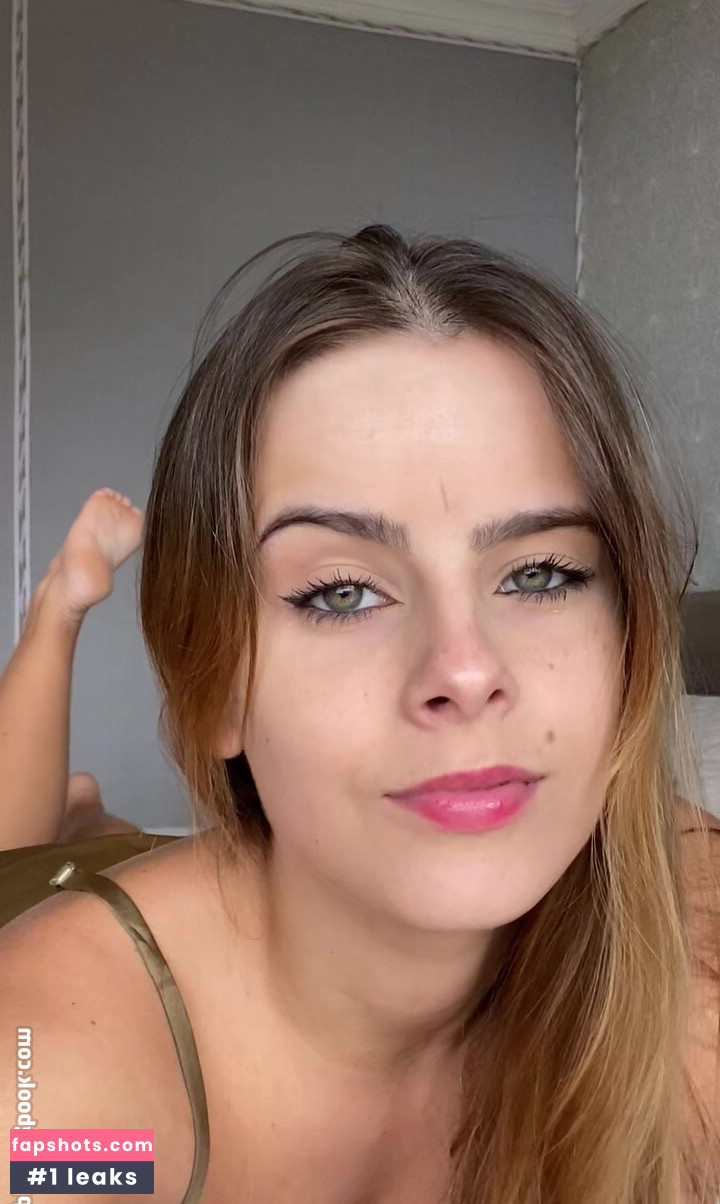 Aria Jonnes gallery photo #17