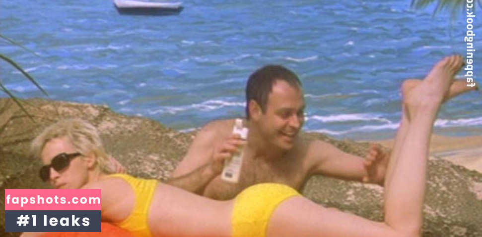 Ariadna Gil gallery photo #40