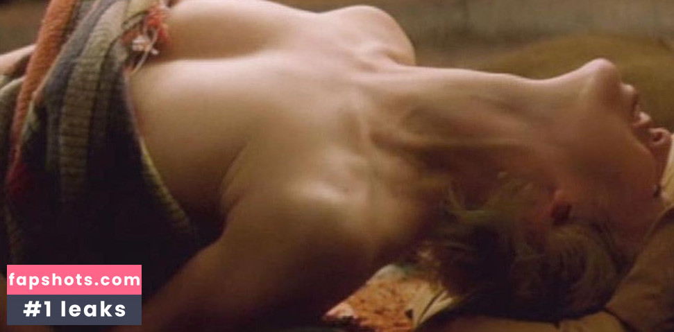 Ariadna Gil gallery photo #42