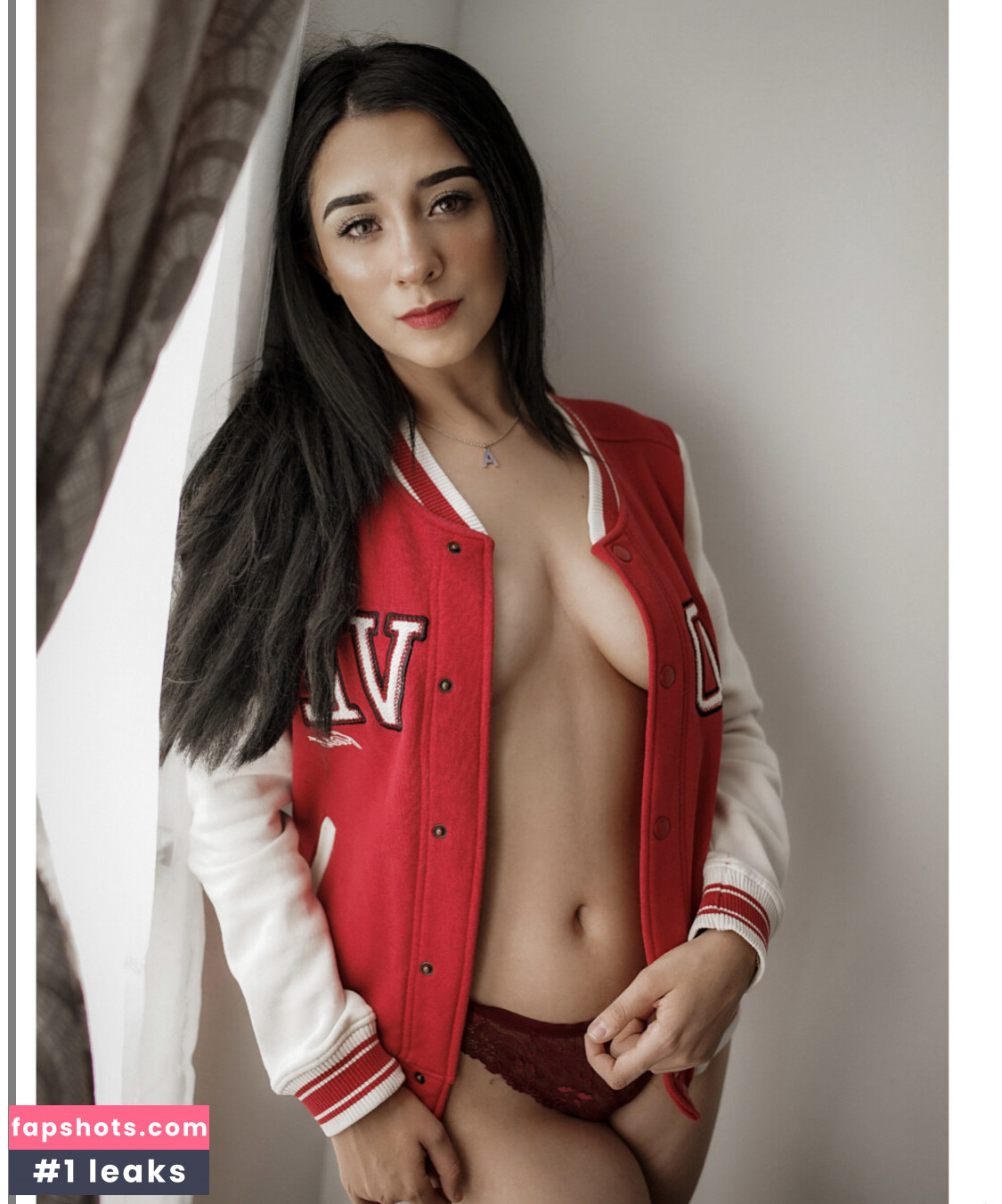 Ariadna Lorenzana gallery photo #34