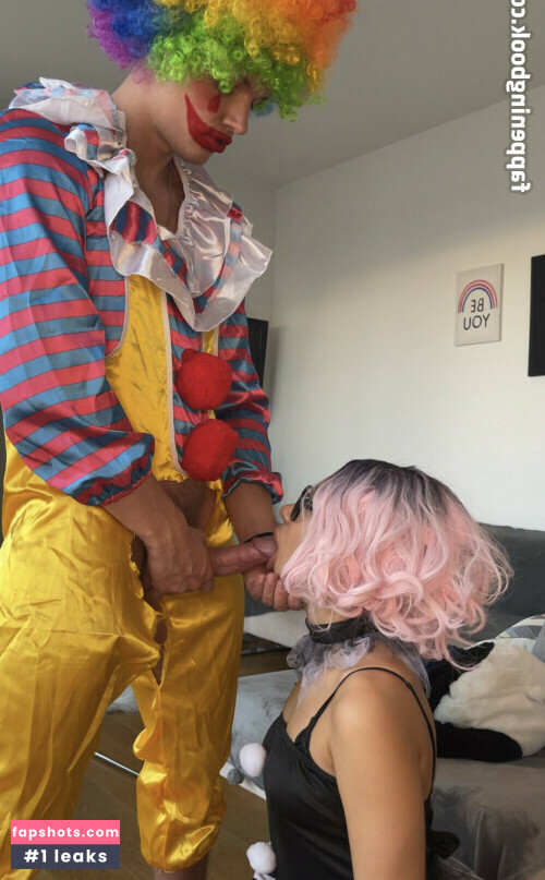 Ariana Diamond gallery photo #27