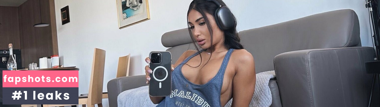 Ariana Diamond nude babe gallery