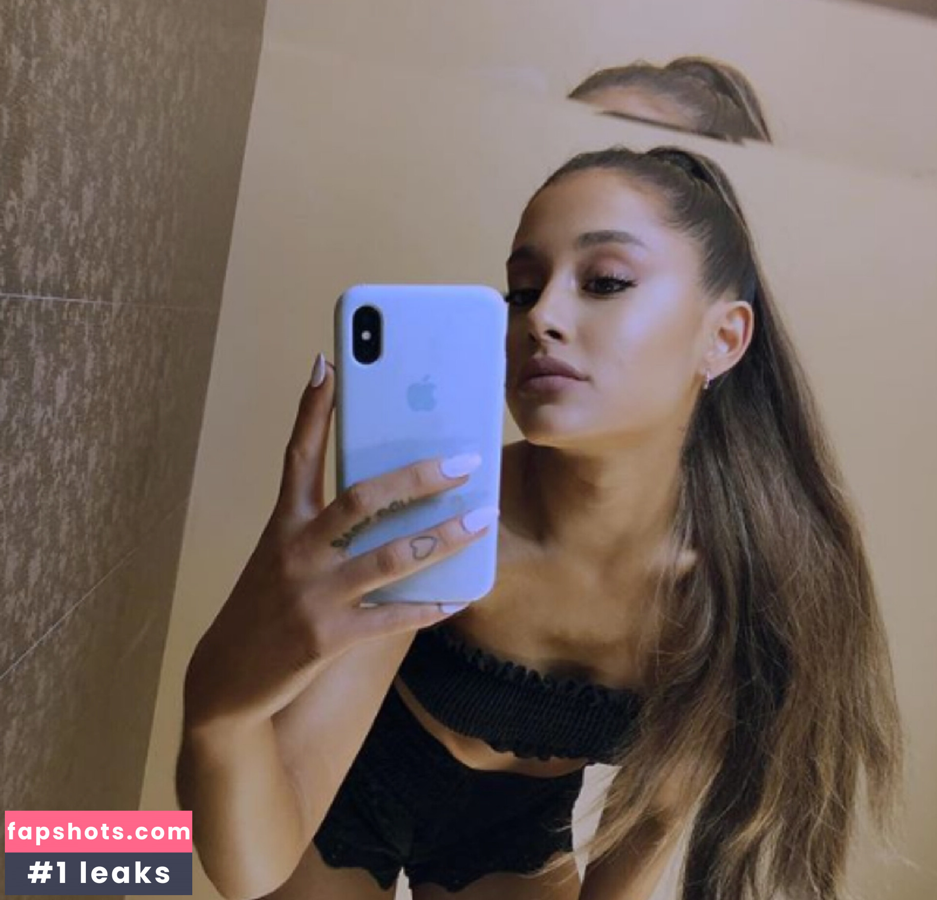 Ariana Grandes Nude Leaks OnlyFans Photos #2 - LeakJerk