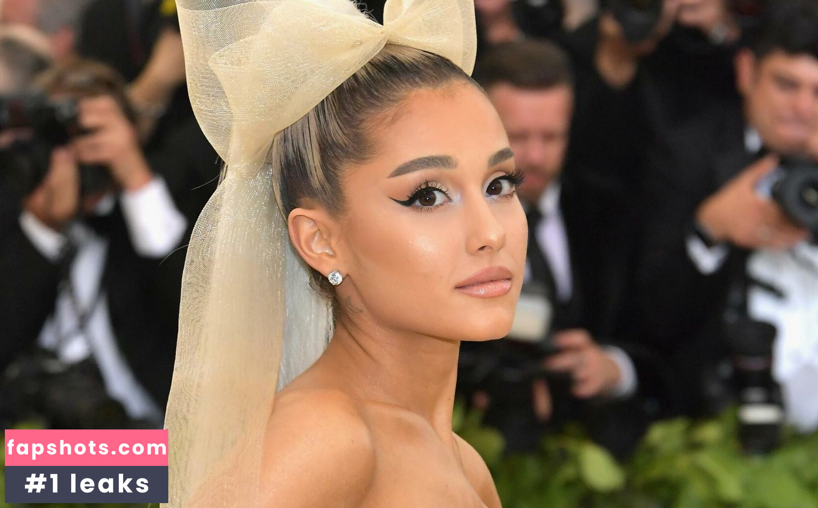 Ariana Grandes Nude Leaks OnlyFans Photos #4 - LeakJerk