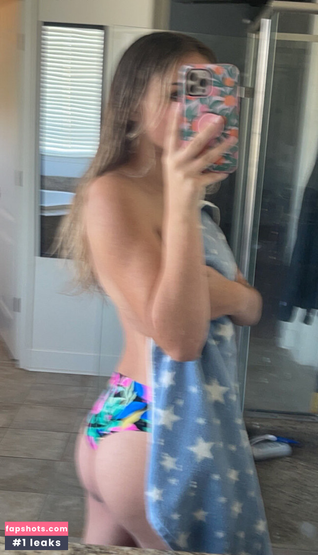 Ariana Lee Nude Leaks OnlyFans Photos #3 - LeakJerk