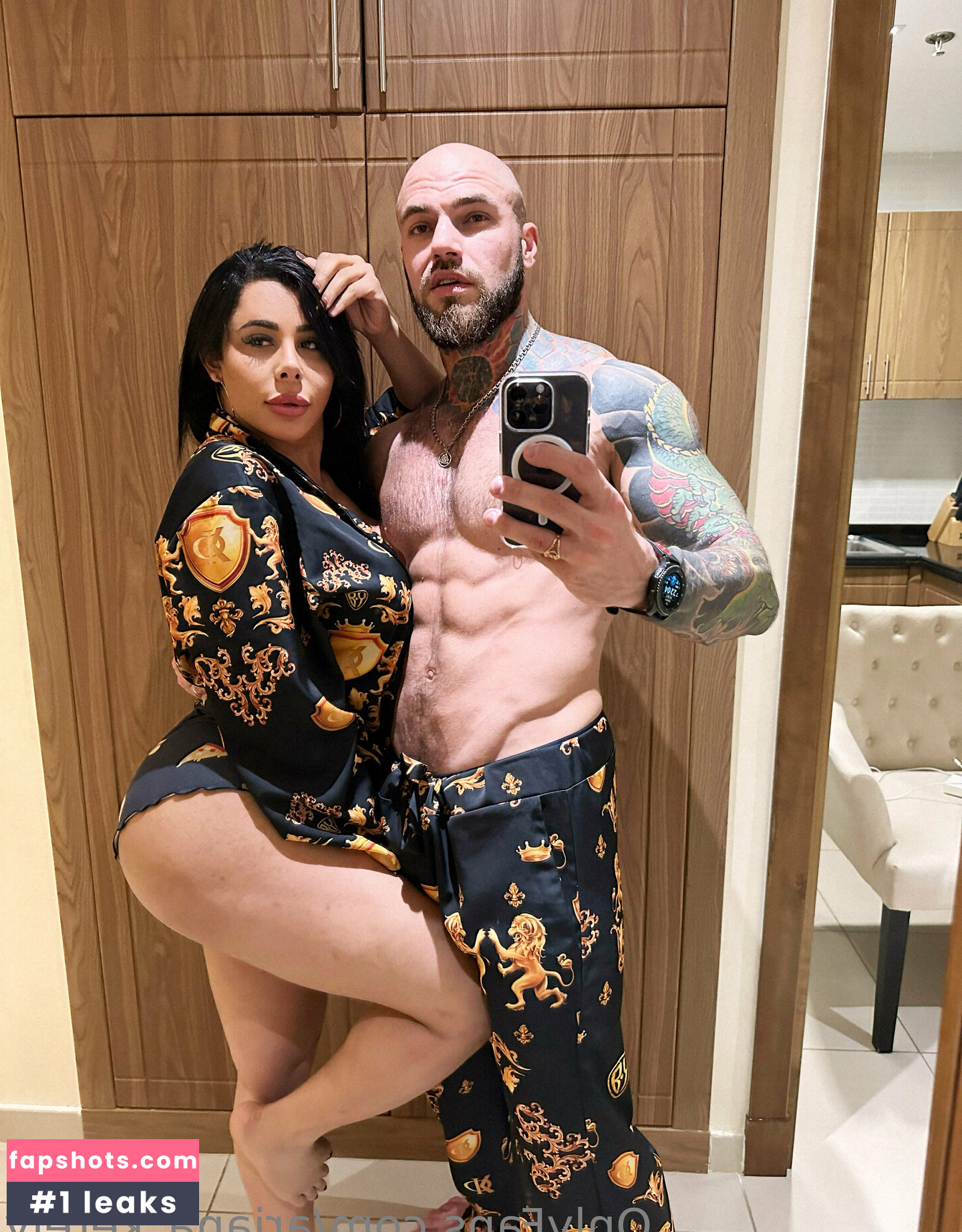 ariana_xxl gallery photo #23