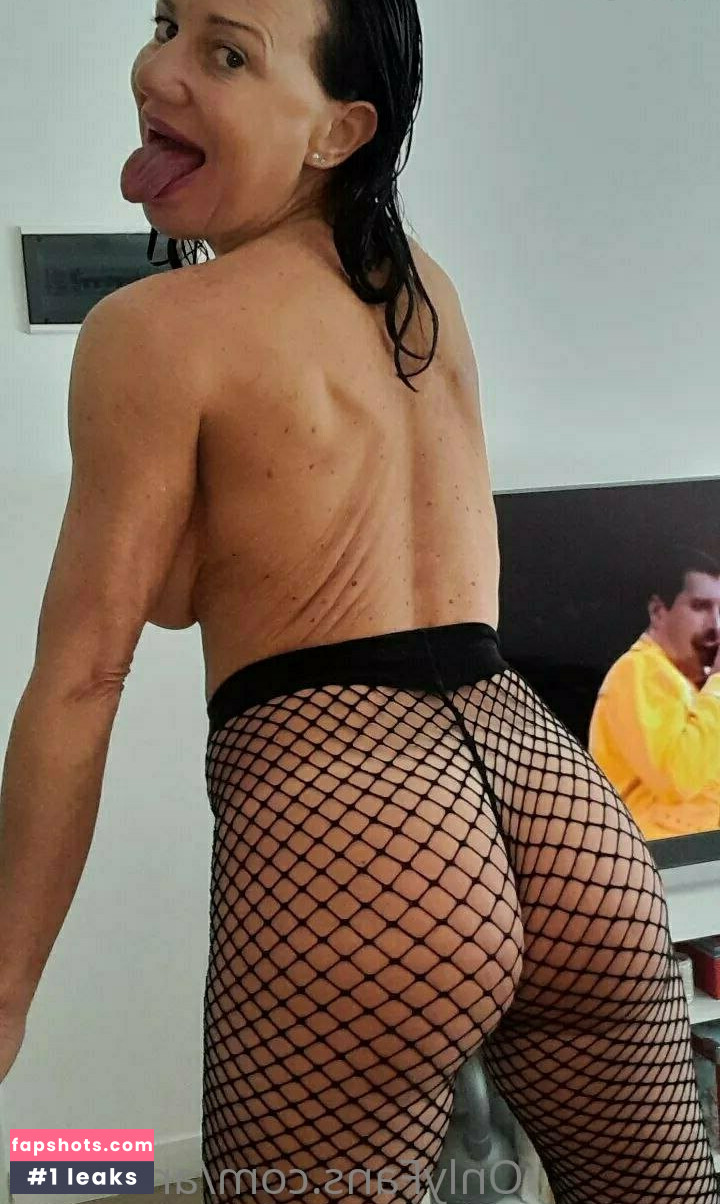 arianaus Nude Leaks OnlyFans Photos #103 - Fapshots