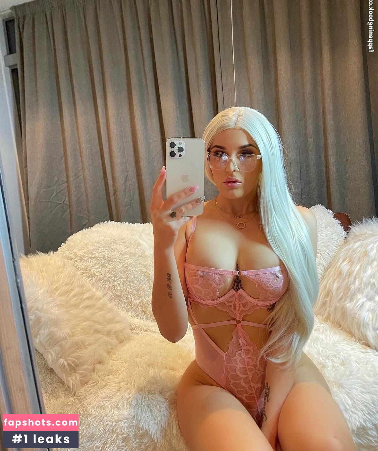 arianaus Nude Leaks OnlyFans Photos #139 - Fapshots