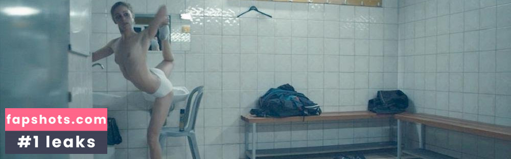 Ariane Labed Nahé úniky fotek pouze od fanoušků #21 - Fapshots