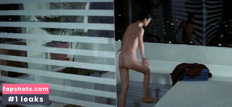 Ariane gallery photo #3