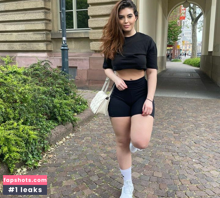 Ariane Rey nude babe gallery