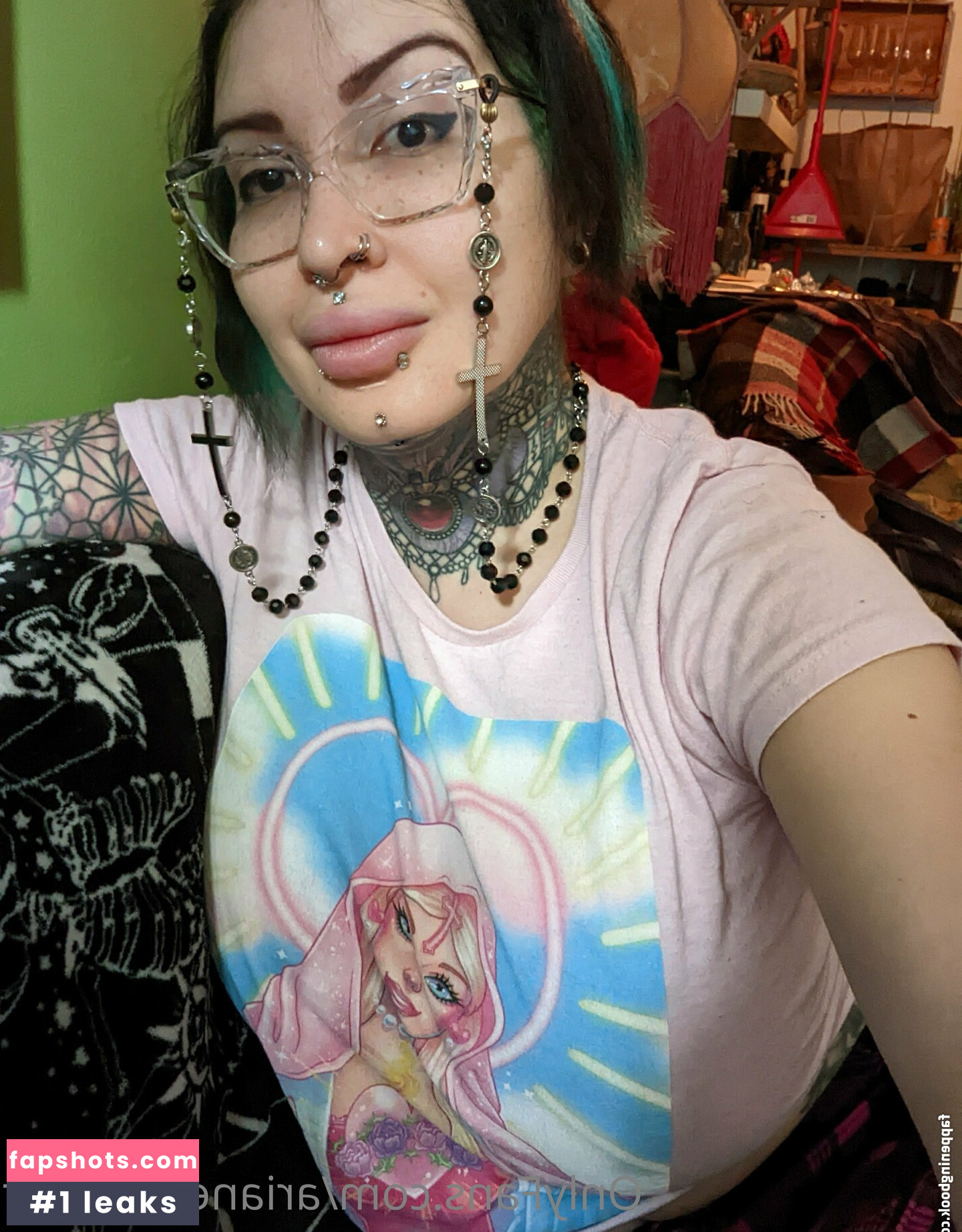 Ariane Saint Amour gallery photo #156