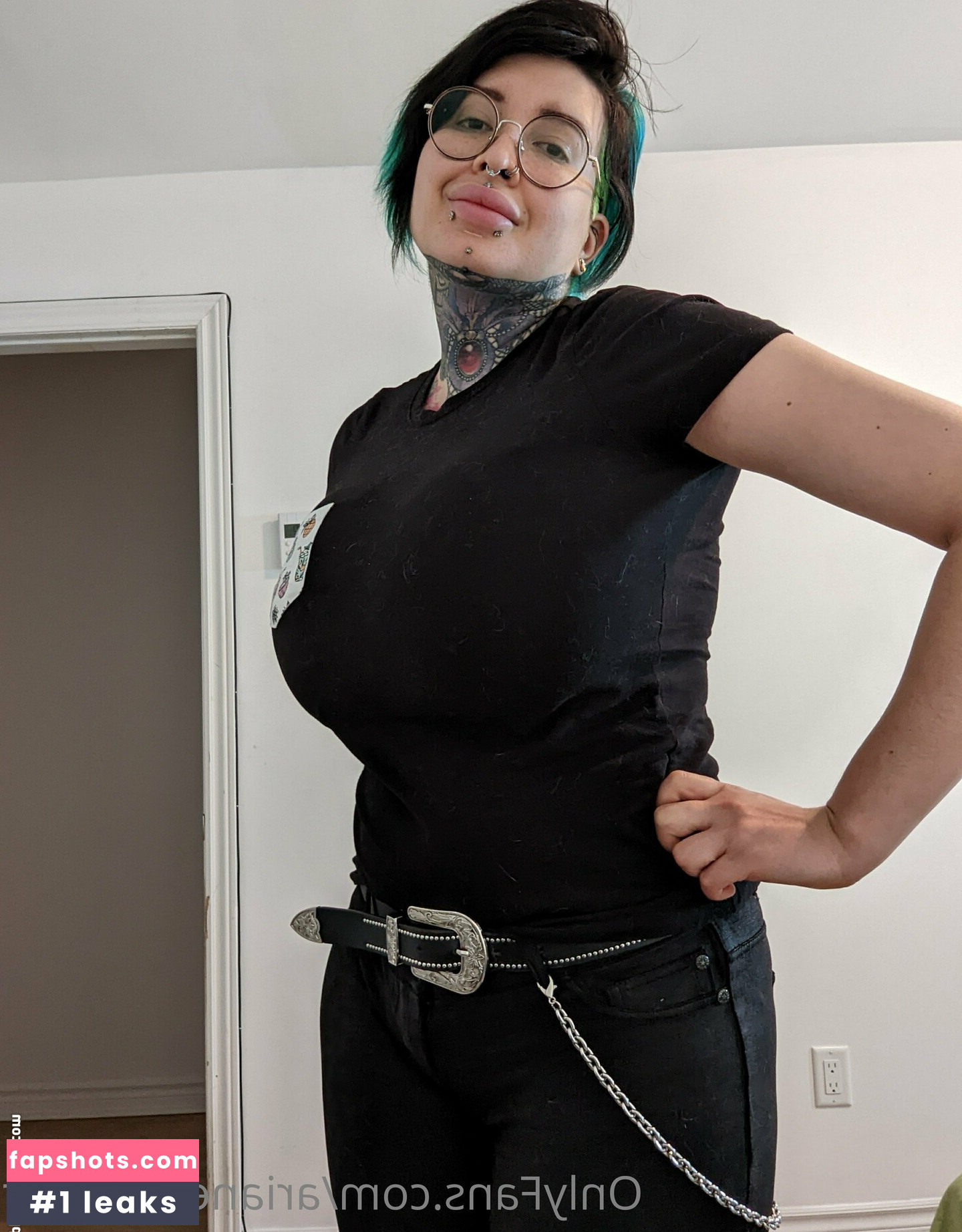 Ariane Saint Amour gallery photo #185