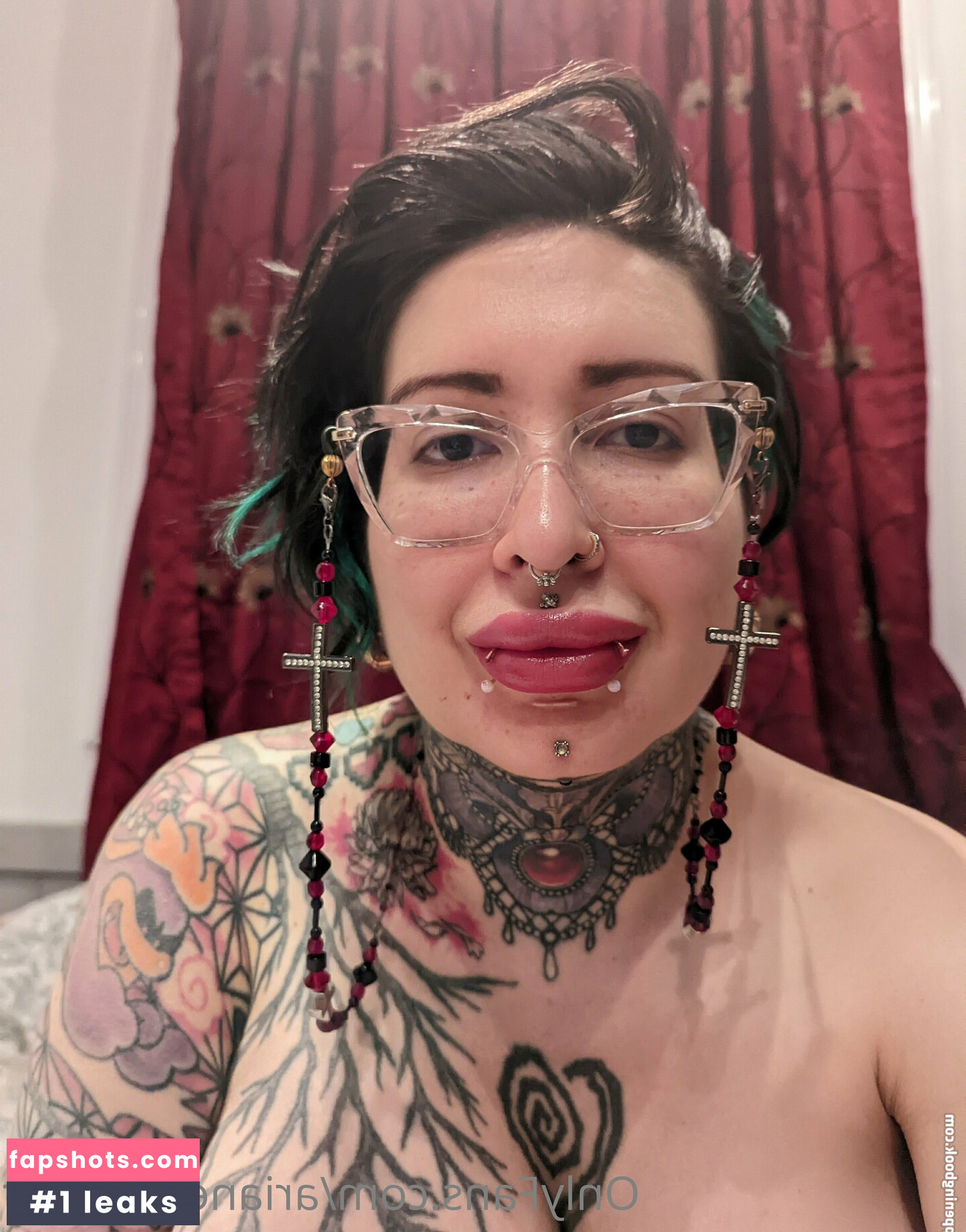 Ariane Saint Amour gallery photo #256