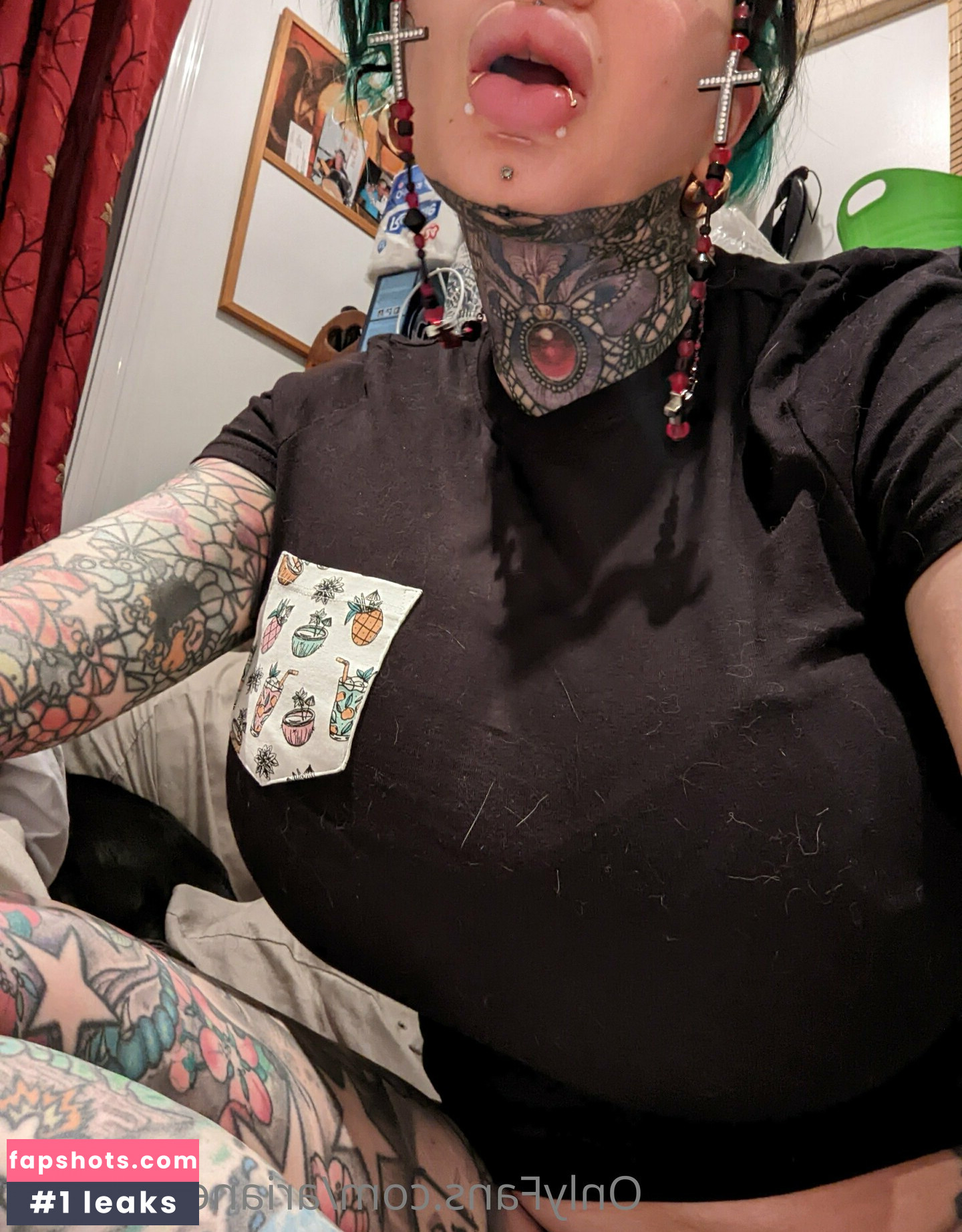 Ariane Saint Amour gallery photo #353