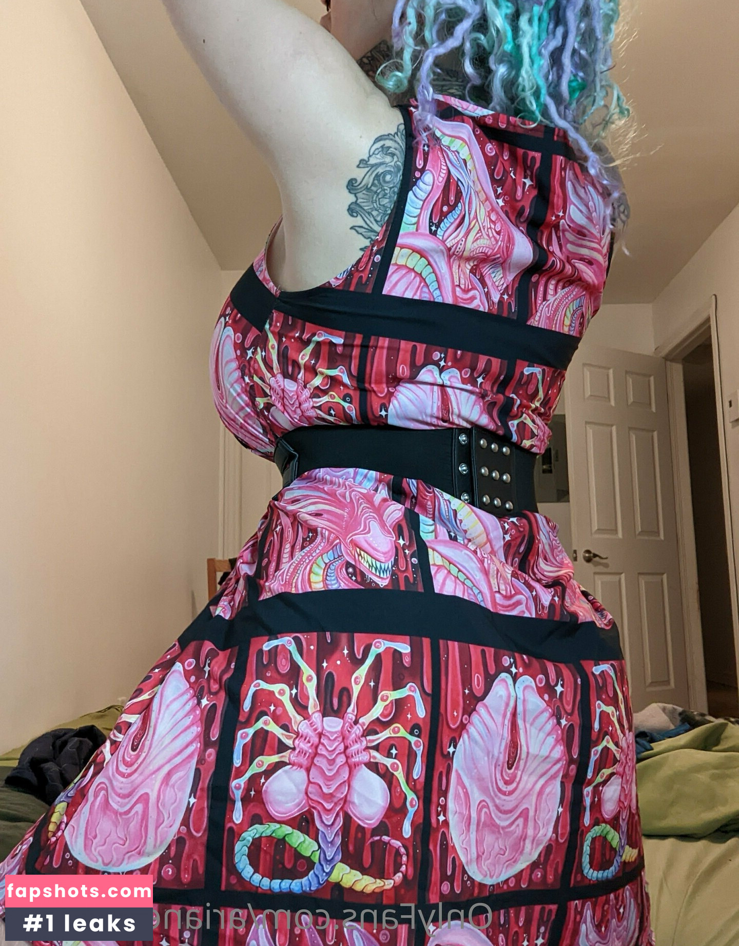 Ariane Saint Amour gallery photo #468