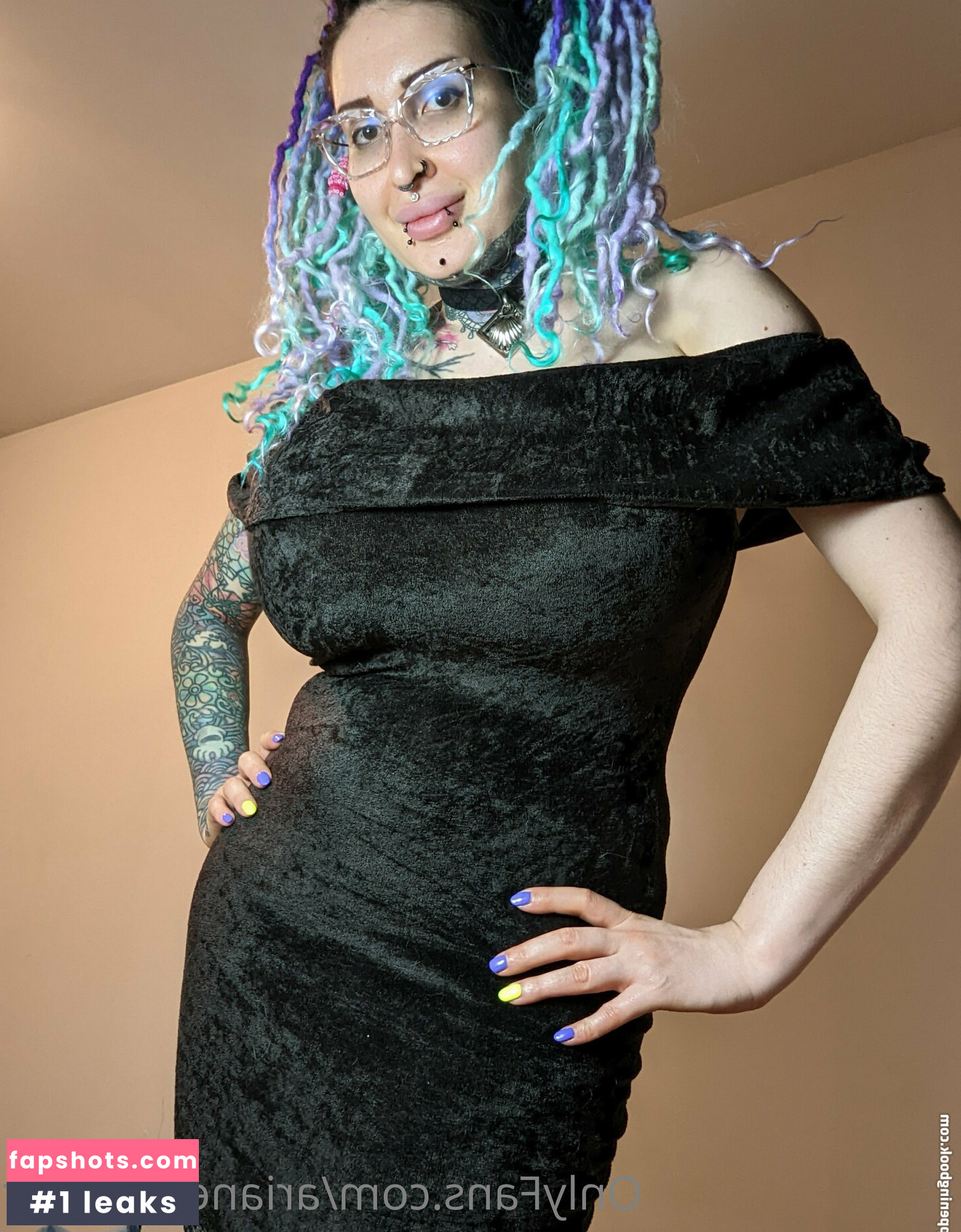 Ariane Saint Amour gallery photo #477