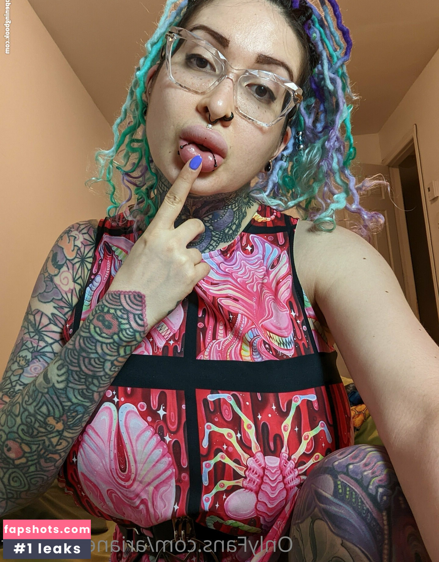 Ariane Saint Amour gallery photo #483