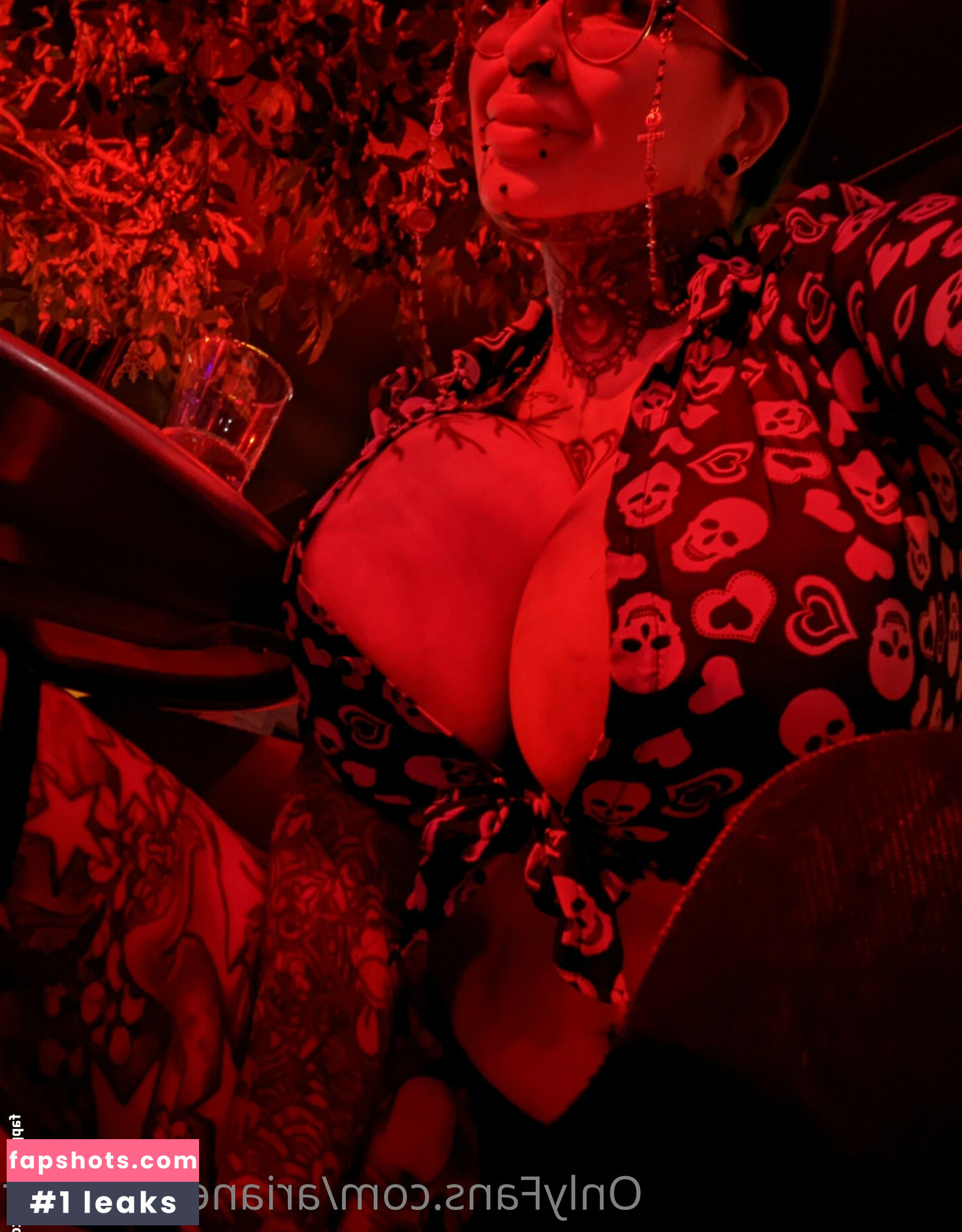 Ariane Saint Amour gallery photo #593