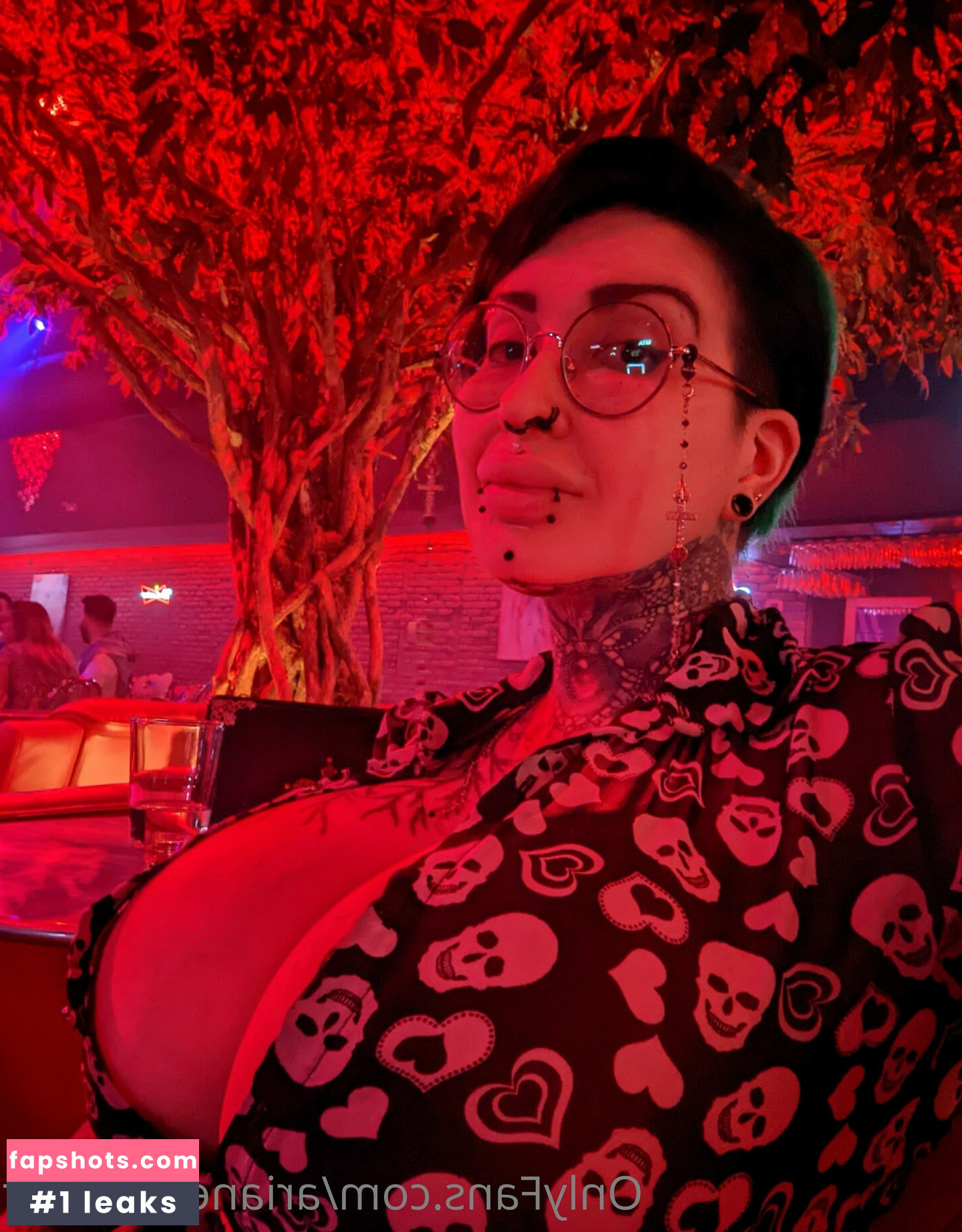 Ariane Saint Amour gallery photo #597