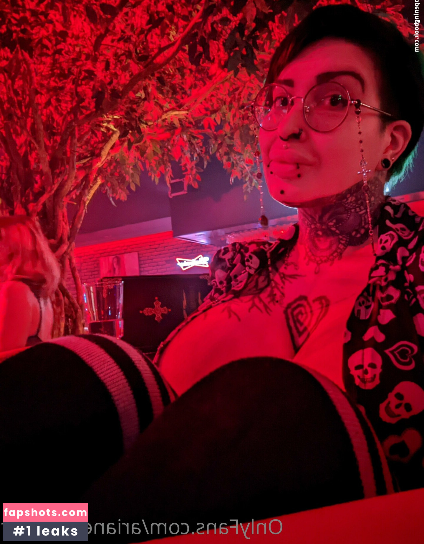 Ariane Saint Amour gallery photo #600