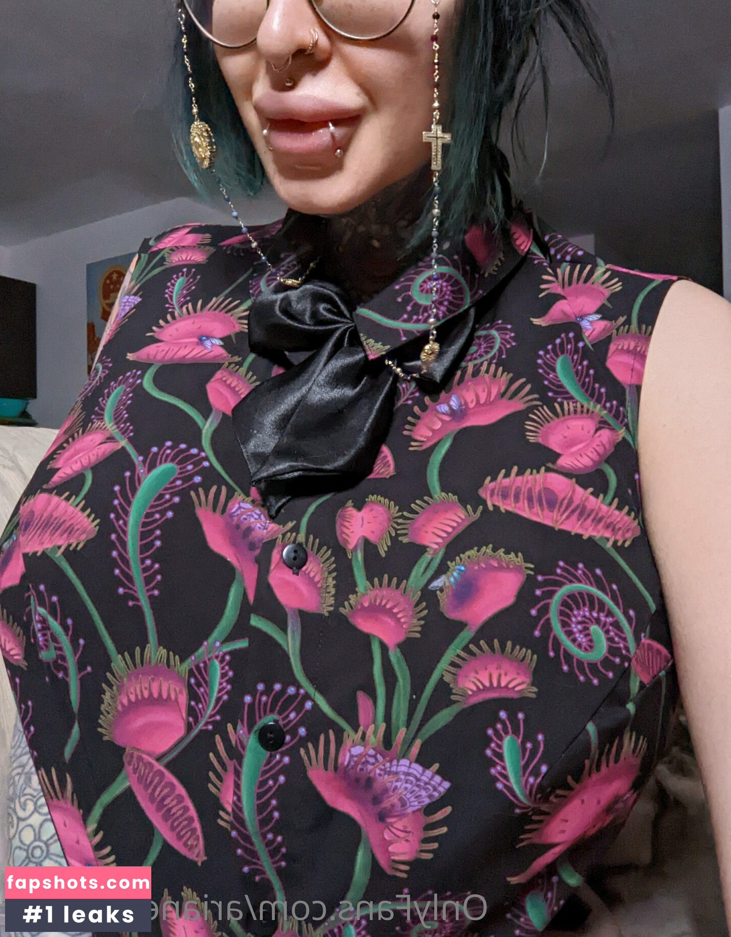 Ariane Saint Amour gallery photo #655