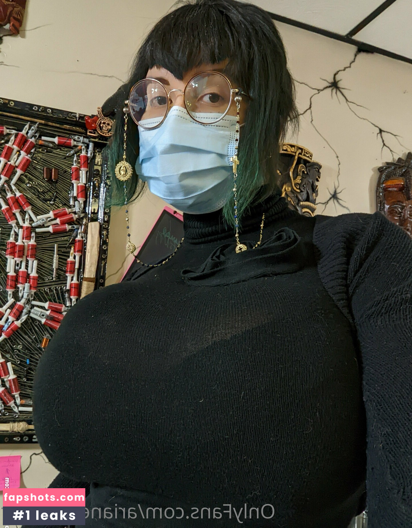 Ariane Saint Amour gallery photo #668