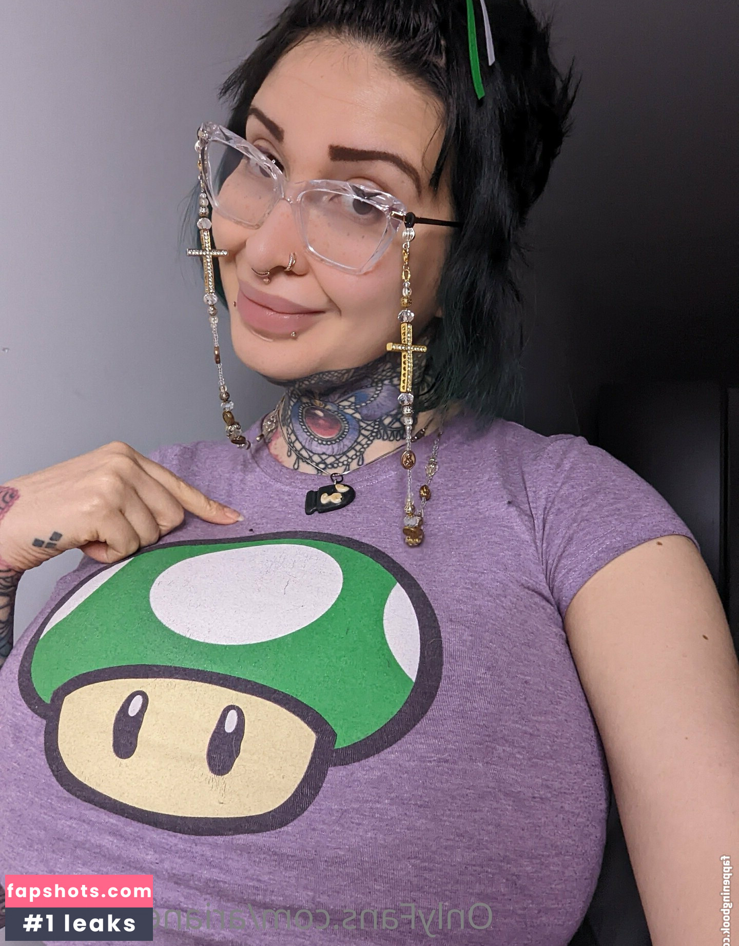 Ariane Saint Amour gallery photo #680