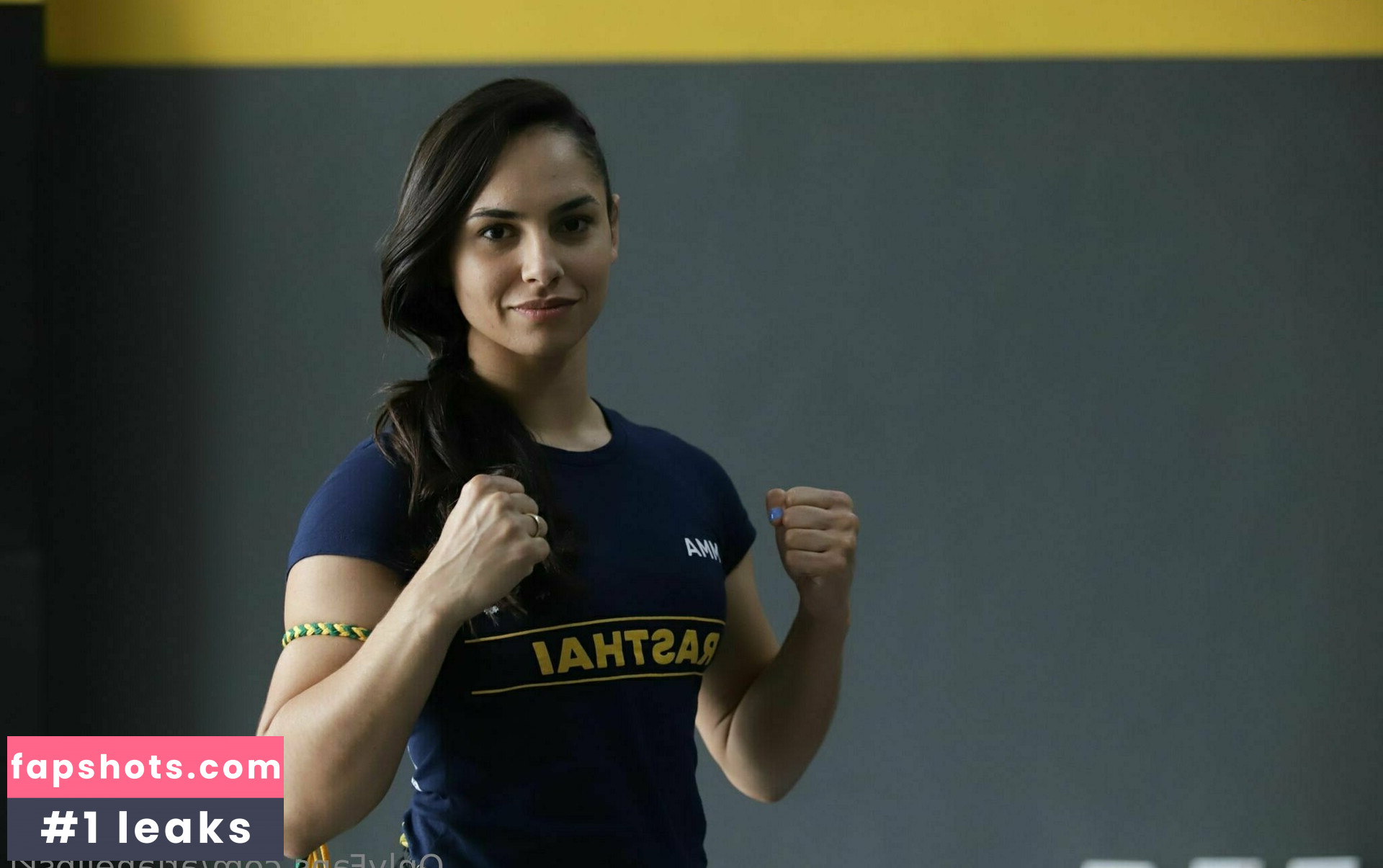 arianelipski nude babe gallery