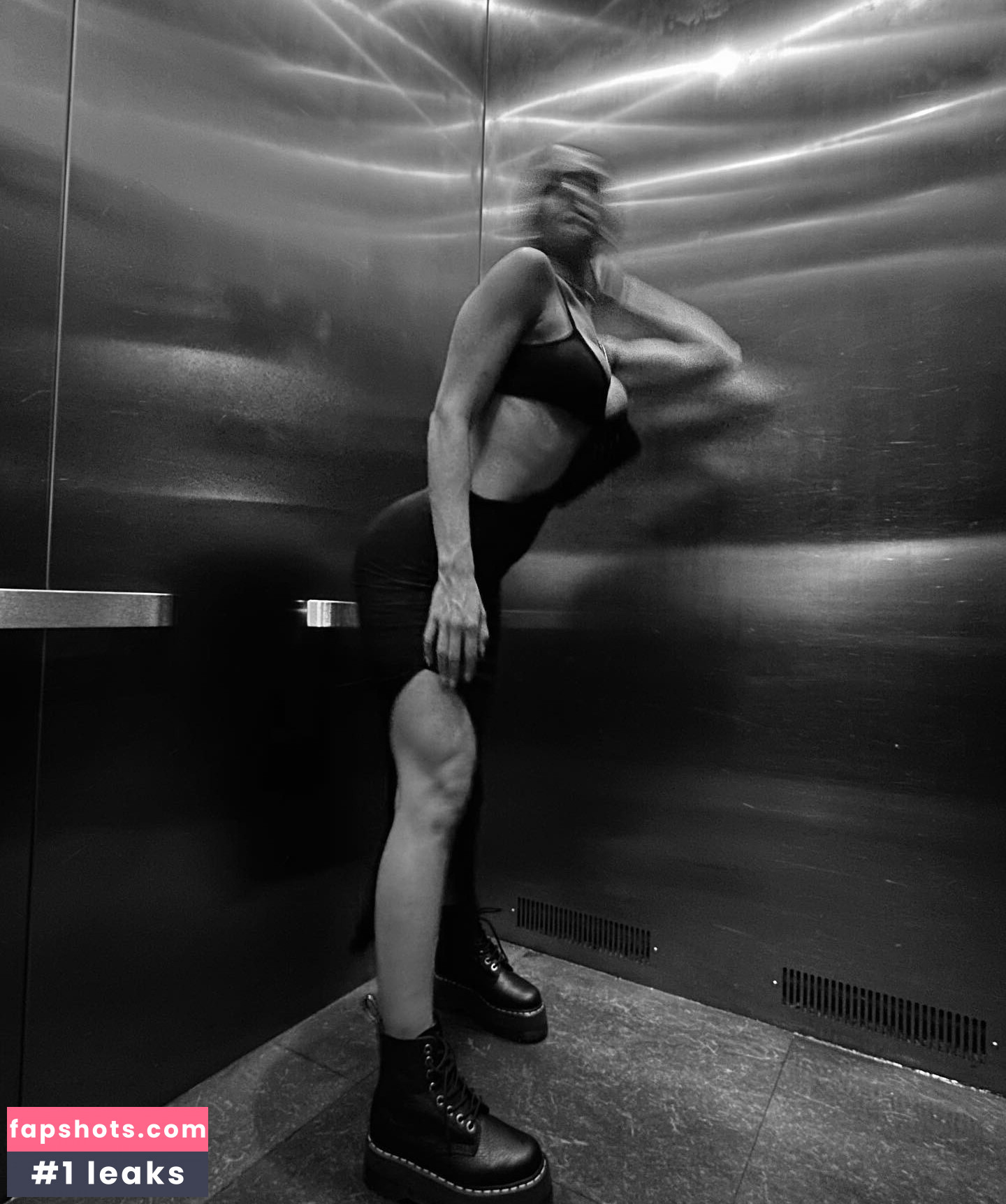 Arianny Negron gallery photo #9