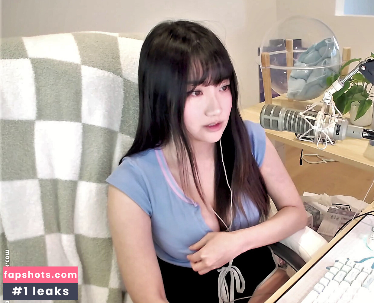 AriaSaki Nude Leaks OnlyFans Photos #159 - LeakJerk