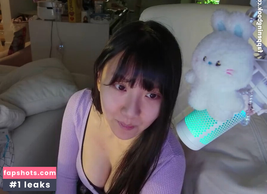 AriaSaki Nude Leaks OnlyFans Photos #33 - LeakJerk