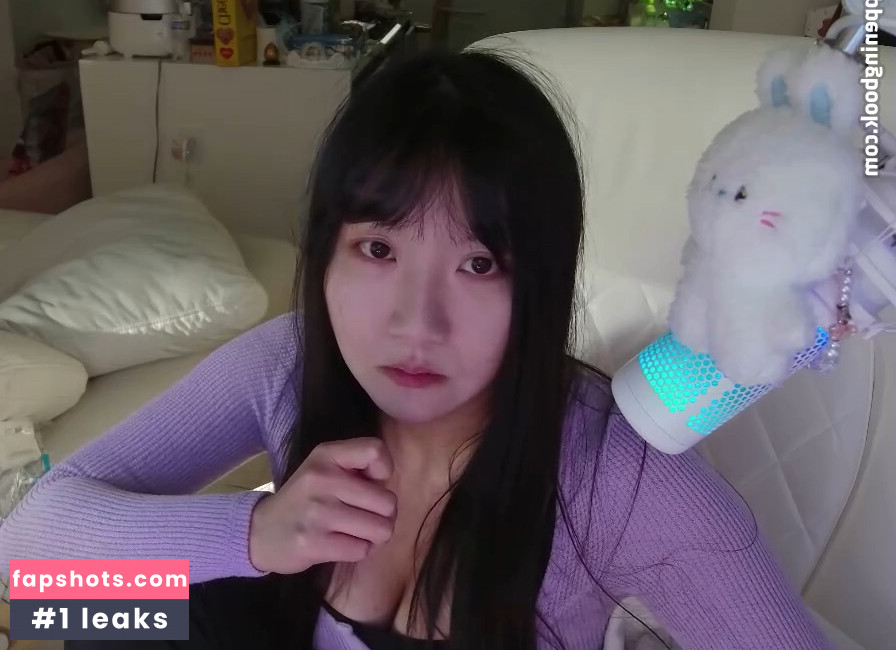 AriaSaki Nude Leaks OnlyFans Photos #34 - LeakJerk