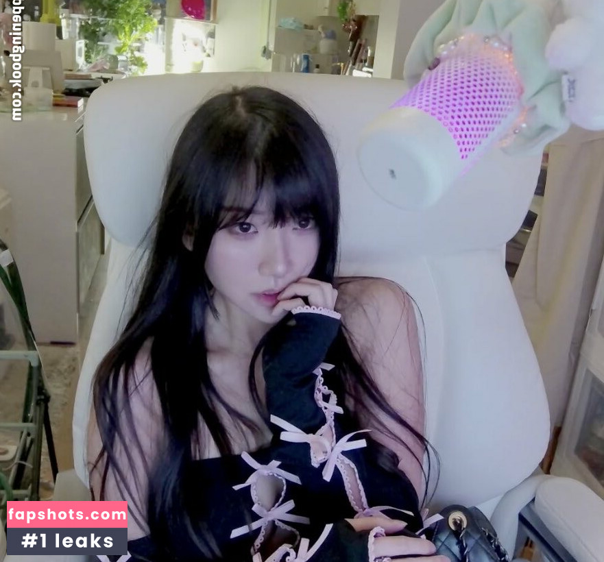 AriaSaki Nude Leaks OnlyFans Photos #9 - LeakJerk