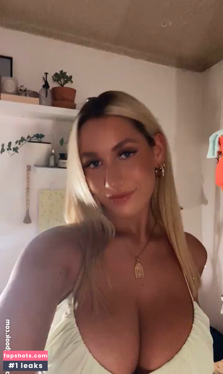 Ariel D gallery photo #31