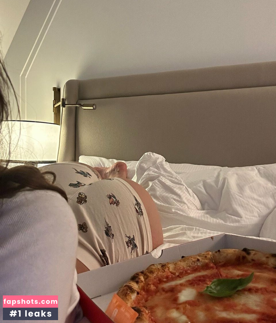 Ariel Danyluk gallery photo #5