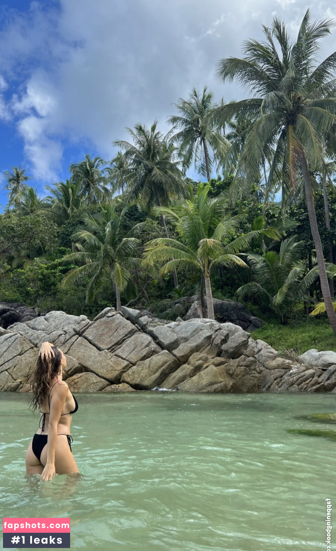 Ariel Kahana gallery photo #13